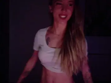 Bongacams Watch Live Sex Cams of DiddySweet1