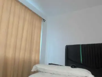 Bongacams Sex Cam of Little-Freak