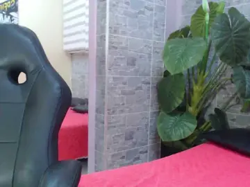 Bongacams Live Sex Cam of LolaPierce