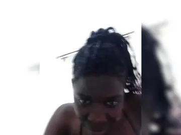 Bongacams Best Webcam of Queenbeea