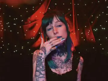 Bongacams Live Sex Cam of LittleSpaceMouse-