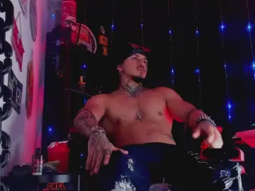 Cam4 Watch Live Sex Cams of thebeastmaster