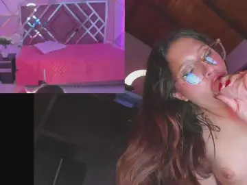 Cam4 Live Sex of Vivicute