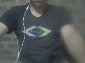 Cam4 Adult Webcams of carlos_269929