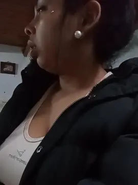Cam4 Watch Live Sex Cams of ludd4