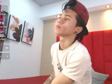 Cam4 Live Sex Cam of DannySantoro