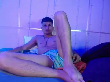 Cam4 Live Sex of Frankyy_18