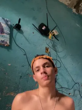 Cam4 Free Live Porn of tenobio