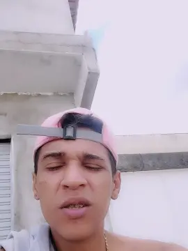 Cam4 Live Porn of Mcguiaguiar