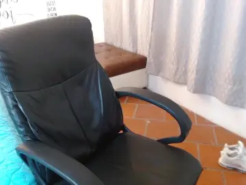 Cam4 Free Porn Cam of davoxer