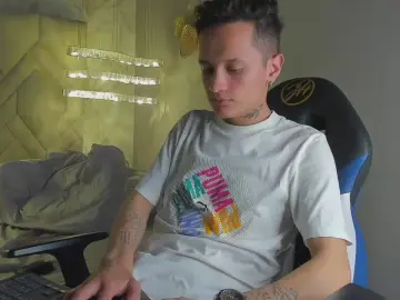 Cam4 Live Sex Cam of SkinnyZeth