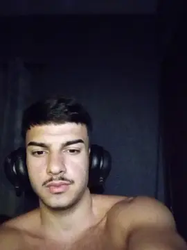 Cam4 Free Live Porn of robsonhaha