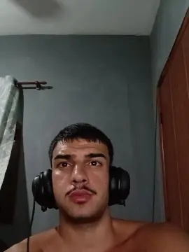Cam4 Live Porn of robsonhaha