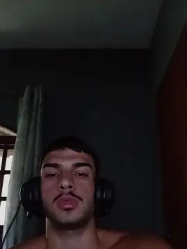 Cam4 Free Live Porn of robsonhaha