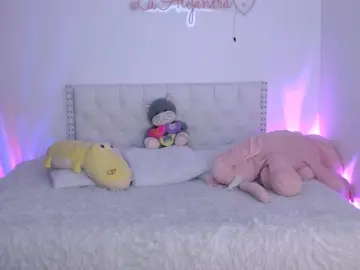 Cam4 Live Porn of alee_lenoxxx