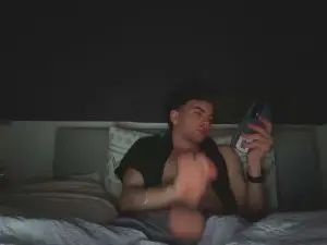 Cam4 Best live sex cam show of Alee3ssandro