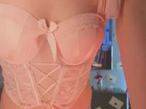 Cam4 Free Live Porn of RondaPattyre