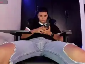 Cam4 Free Live Porn of LIAM_MATEO_