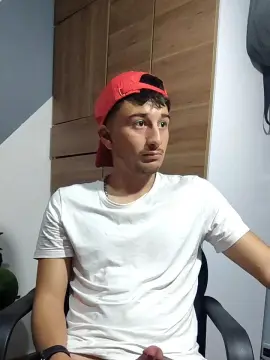 Cam4 Free Porn Cam of Esteban19PG