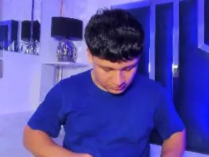 Cam4 Live Sex of FemNoah