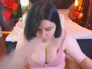 Cam4 Live Sex of LittleeShy