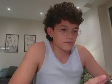 Cam4 Live Sex Cam of _camiloandres