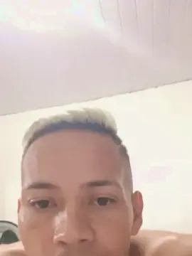 Cam4 Free Live Porn of Vinnyboy_1