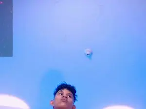 Cam4 Private Sex Chat of KamiSuarez