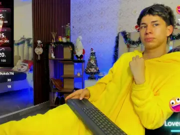 Cam4 Live Porn of kaelwolf_tay