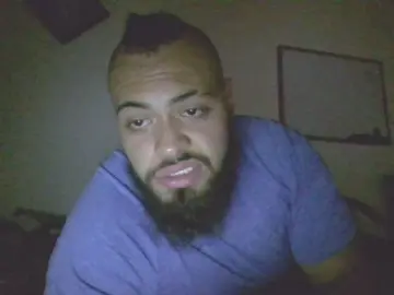 Cam4 Nude Webcam of AngeloBigBoy