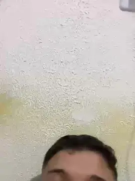 Cam4 Live Sex of CabaMacho22