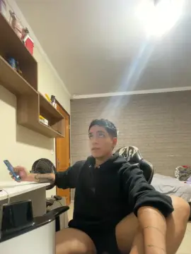 Cam4 Free Porn Cam of EDuardoBranco