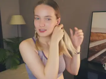 Cam4 Live Sex of MitzieParonto