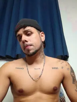 Cam4 Nude Webcam of cicerosasilva