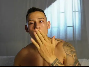 Cam4 Best live sex cam show of Latino_Milk_99