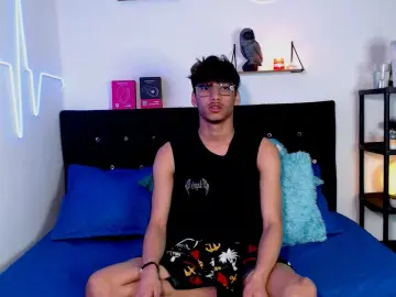 Cam4 Free Live Porn of Gael_Jones
