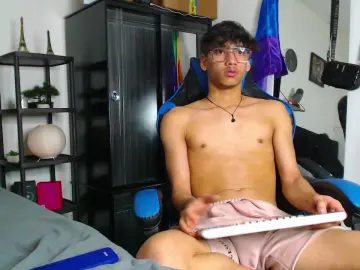 Cam4 Free Live Porn of Gael_Jones