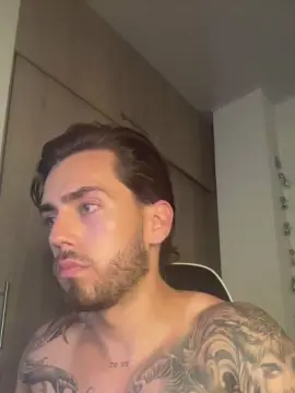 Cam4 Live Porn of Axel_blaze_1