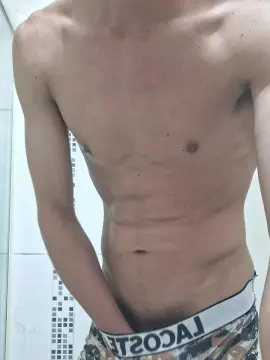 Cam4 Free Live Porn of Leo22D