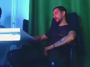 Cam4 Best live sex cam show of MasterRomania