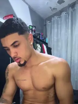 Cam4 Sex Cam of Novinhorj01