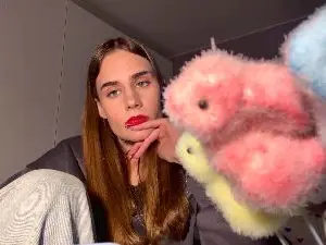 Cam4 Nude Webcam of AileenEagen