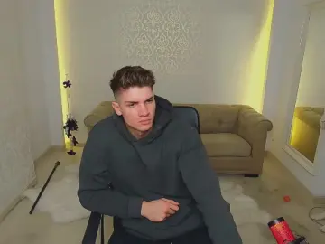 Cam4 Adult Webcam of MaxKaidenn