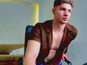 Cam4 Free Live Porn of MaxKaidenn