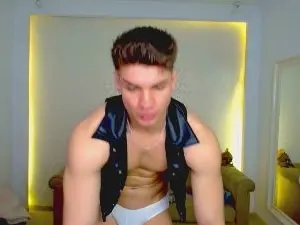 Cam4 Nude Webcam of MaxKaidenn