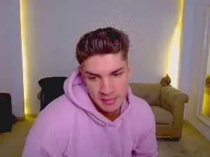 Cam4 Sex Cam of MaxKaidenn