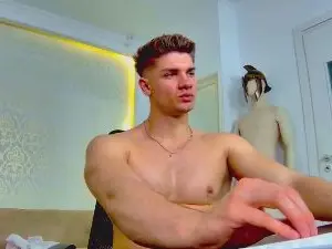 Cam4 Watch Live Sex Cams of MaxKaidenn