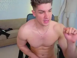 Cam4 Free Live Porn of MaxKaidenn