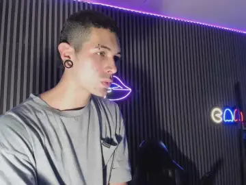 Cam4 Free Live Porn of Jefer_rick