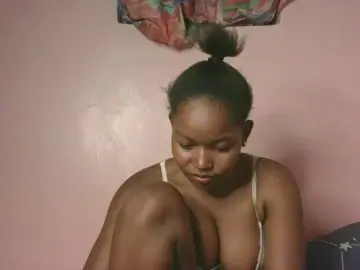 Cam4 Free Live Porn of Fay_love